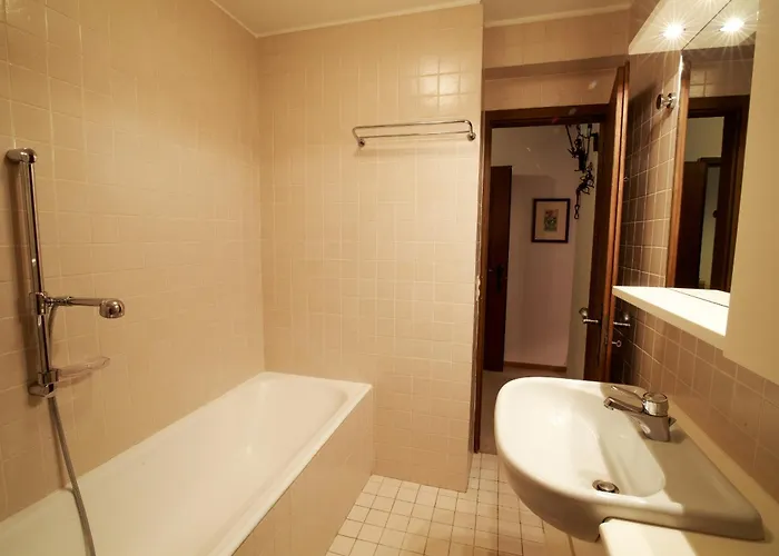 Chesa Cuntainta B 4pax - Apartment