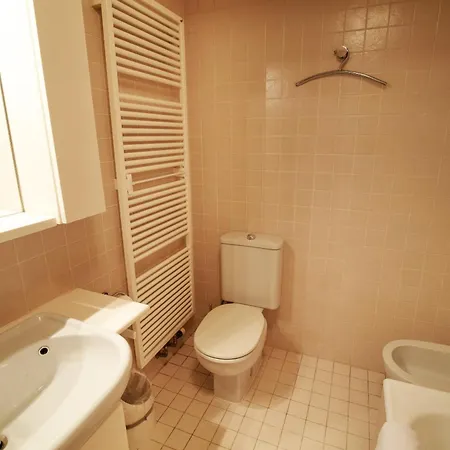 아파트 Chesa Cuntainta B 4pax - 세인트모리츠